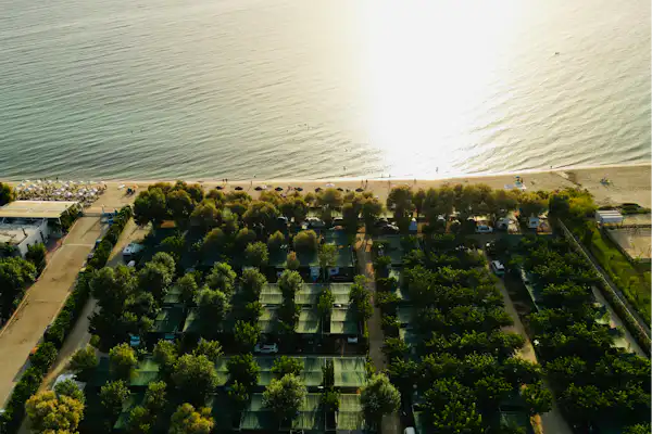 Camping Ouzouni Beach