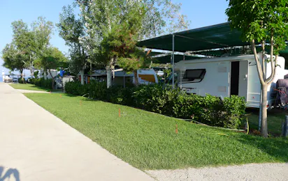 Camping Ouzouni Beach