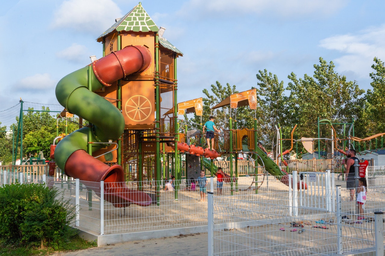 Camping Oyam  - Kinderspielplatz auf dem Campingplatz