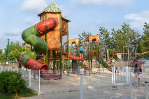 Camping Oyam - Kinderspielplatz auf dem Campingplatz