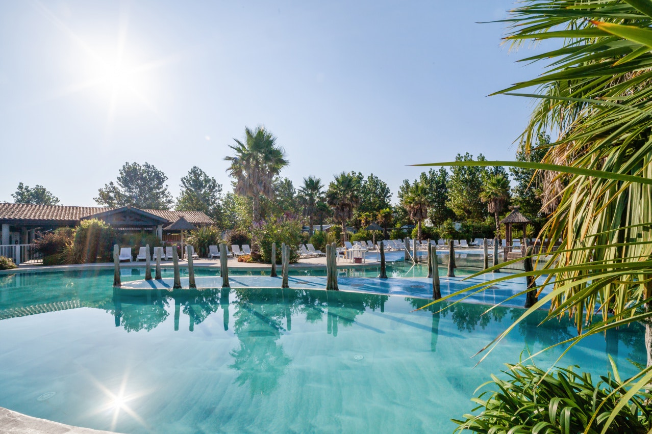 Camping Oyam - Freibad auf dem Campingplatz