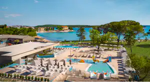 Camping Padova III - Blick auf die Poollandschaft