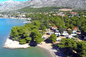 Camping Paklenica - Campingplatz aus der Vogelperspektive
