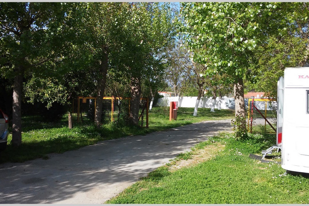 Camping Paleológio - Einfahrt des Campingplatzes