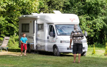 Camping Paradis Aubeterre sur Dronne