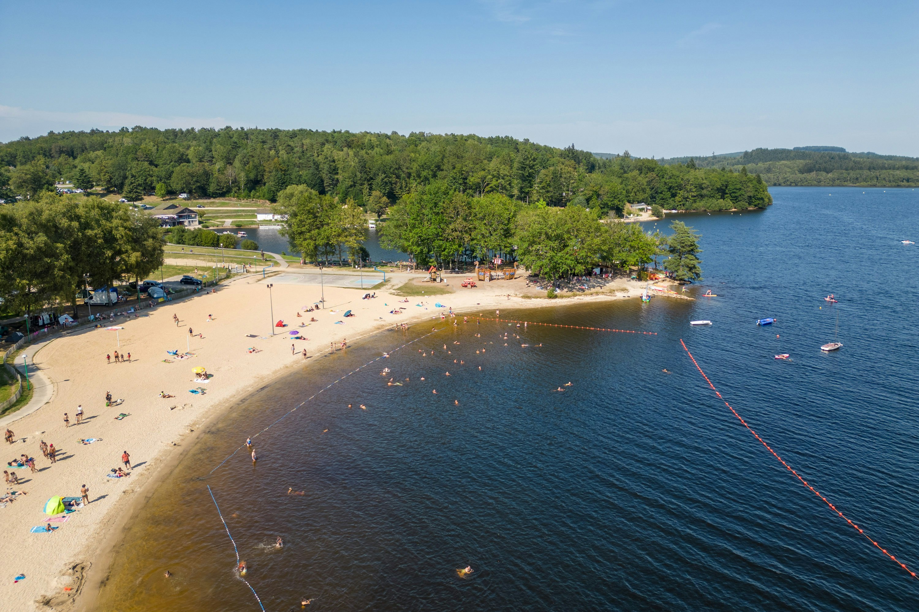 Camping Paradis Les 2 Îles - Badestrand auf dem Campingplatz
