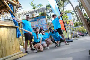 Camping Paradis Les Rochelets - Animationsteam des Campingplatzes