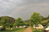 Camping Paradise Garden  - Regenbogen am Campingplatz