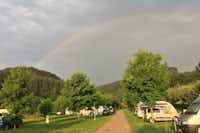 Camping Paradise Garden  - Regenbogen am Campingplatz