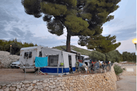 Camping Paradiso - Wohnmobil- und  Wohnwagenstellplätze auf dem Campingplatz