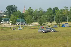 Camping Parco al Po - Wohnwagen- und Zeltstellplatz vom Campingplatz im Grünen
