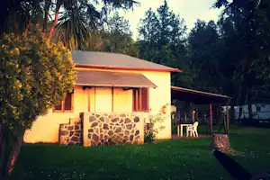 Camping Parco del Lago - Mobilheim vom Campingplatz auf grüner Wiese