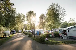 Camping Park Gohren am See - Wohnwagen- und Zeltstellplatz vom Campingplatz im Grünen