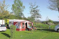 Camping Park Hammelbach  -  Stellplatz vom Campingplatz auf grüner Wiese