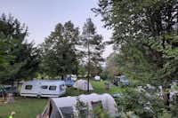 Camping Park  - Zeltwiese mit Wohnmobil- und  Wohnwagenstellplätzen