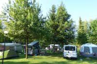 Camping Park - Wohnmobil- und  Wohnwagenstellplätze