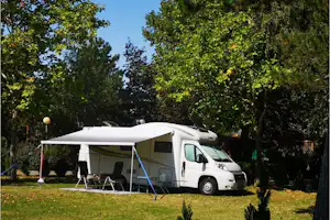 Camping Paula - Stellplatz auf der Wiese