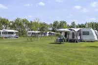 Camping Petrushoeve - Wohnmobil- und  Wohnwagenstellplätze