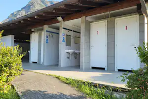Camping Piano Grande - Sanitärgebäude auf dem Campingplatz