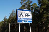 Camping Pikseke - Hinweisschilder auf dem Campingplatzgelände