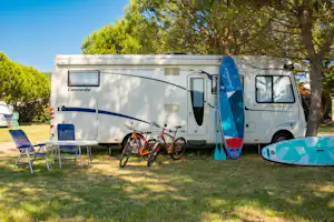 Camping Pila - Wohnmobil- und Wohnwagenstellplätze auf dem Campingplatz