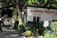 Camping Pinarella -  Campingplatz Rezeption