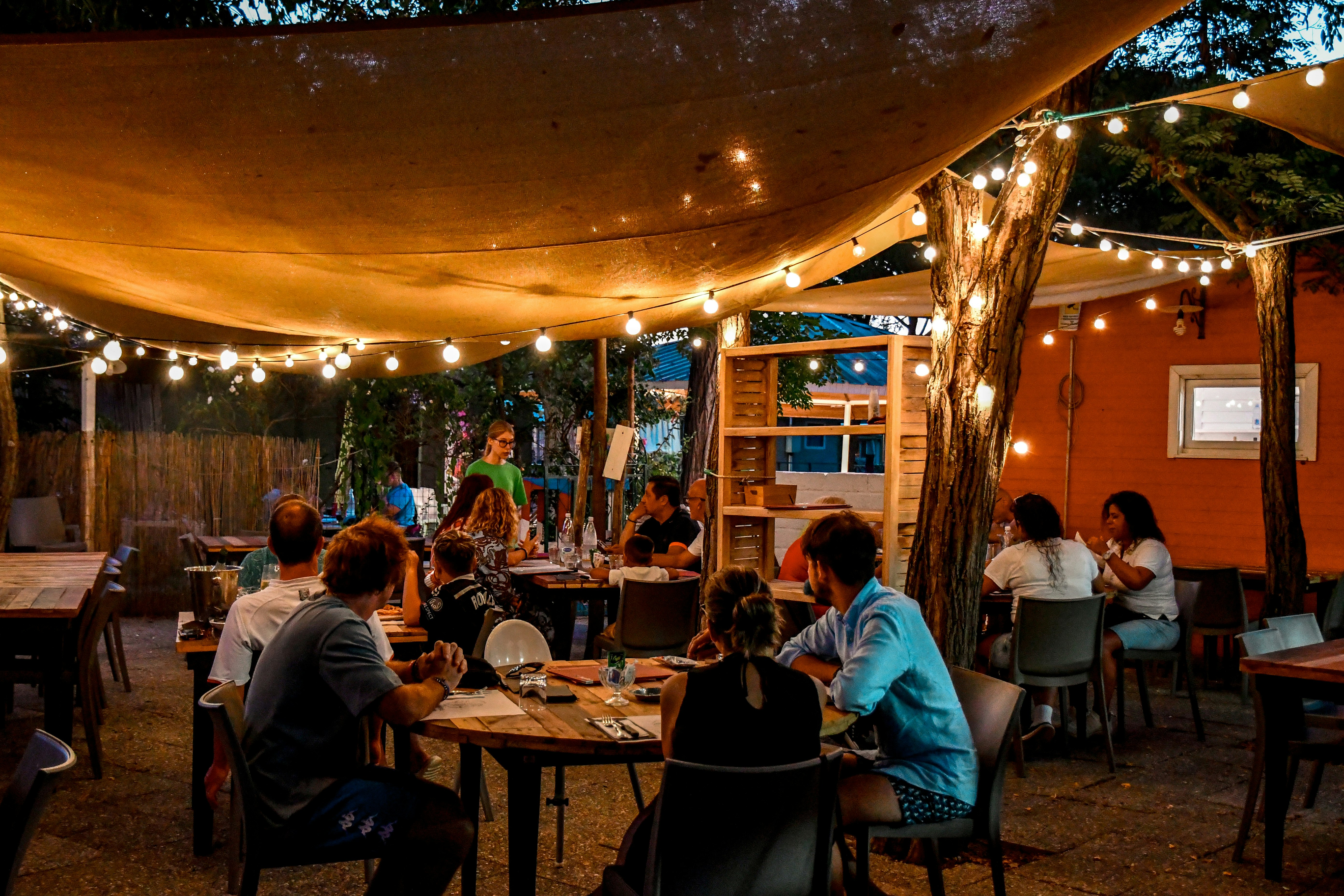 Camping Piper  - Restaurant mit Terrasse auf dem Campingplatz