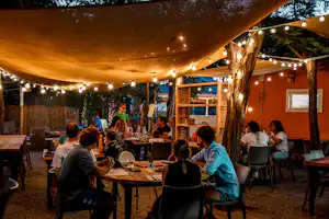Camping Piper - Restaurant mit Terrasse auf dem Campingplatz