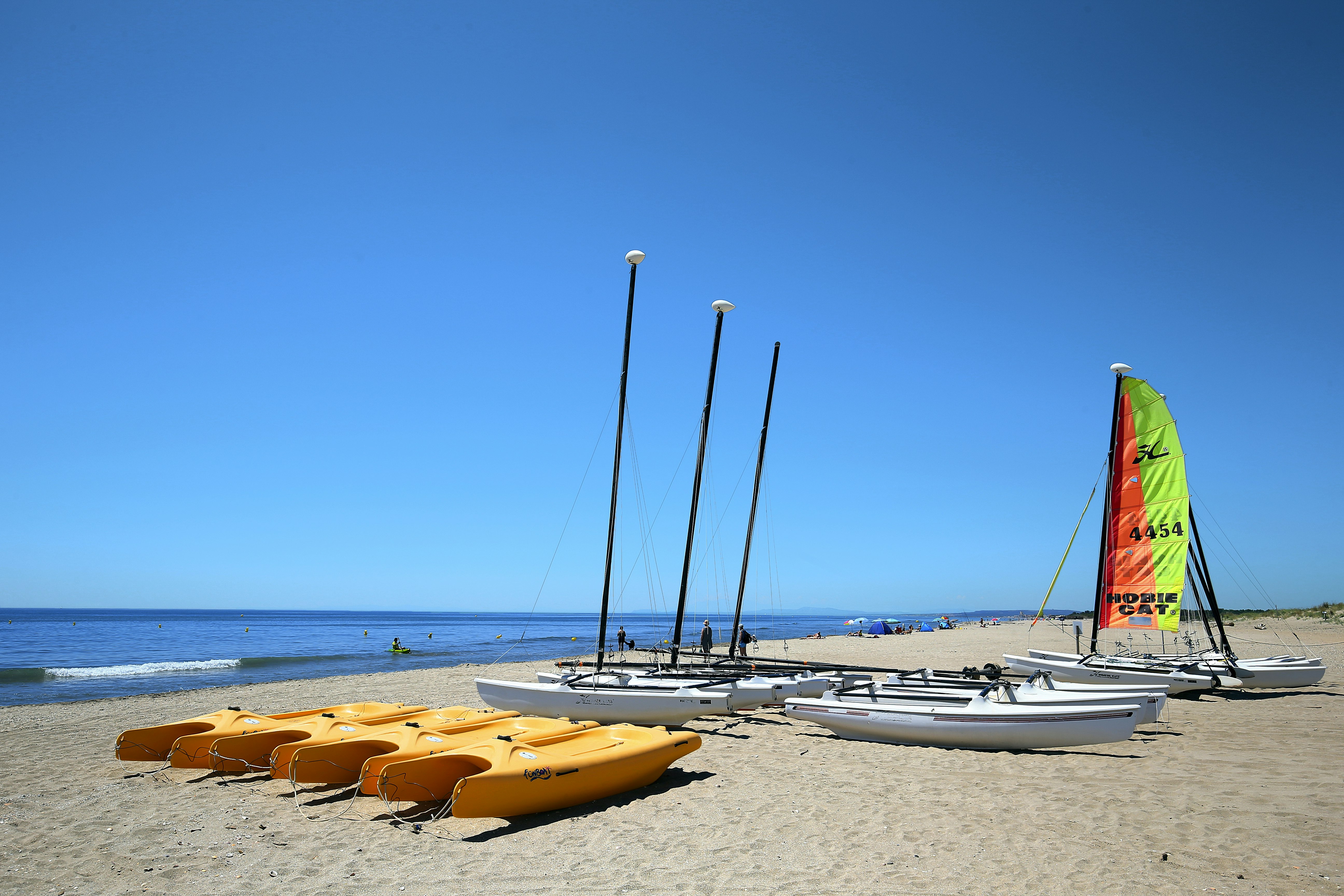 Camping Plage du Midi - Badestrand mit Booten zur Miete