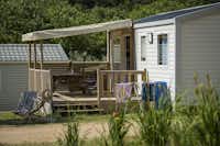 Camping Platanes  - Mobilheim mit Veranda auf dem Campingplatz