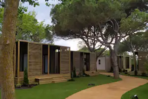 Camping Playa Brava - Mobilheime mit Veranda auf dem Campingplatz