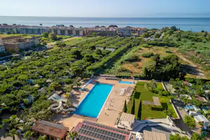Camping Platja Cambrils - Luftaufnahme des Campingplatzes