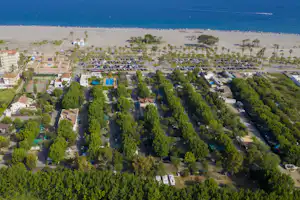 Camping Playa de Poniente - Campingplatz am Meer aus der Vogelperspektive