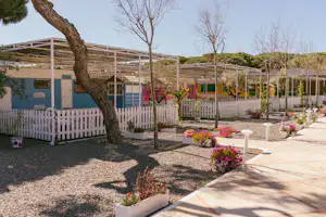 Camping Playa La Bota - Mietwohnwägen auf dem Campingplatz