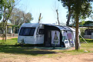 Camping Playa Taray - Wohnmobilstellplätze auf dem Campingplatz