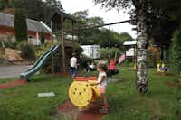 Camping Plein Soleil - Kinderspielplatz auf dem Campingplatz