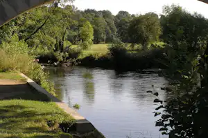 Camping Pont de Deulin - Der Fluss, an dem der Campingplatz liegt