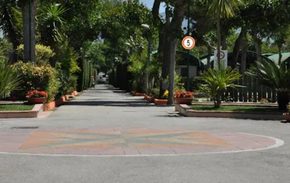 Camping Poseidonia