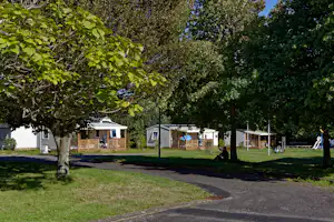 Camping Poulmic - Mobilheime auf dem Campingplatz