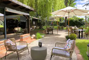 Camping Pré Fixe - Restaurant mit Terrasse auf dem Campingplatz