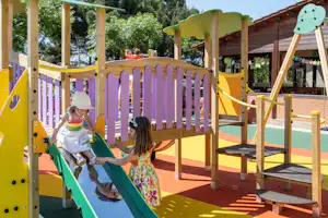 Camping Prades Park Spielplatz auf dem Campingplatz
