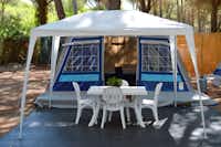 Camping Principina - Wohnwagenzelt mit vier Betten