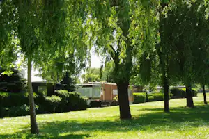Camping Pusztasee - Stellplaetze im Gruenen