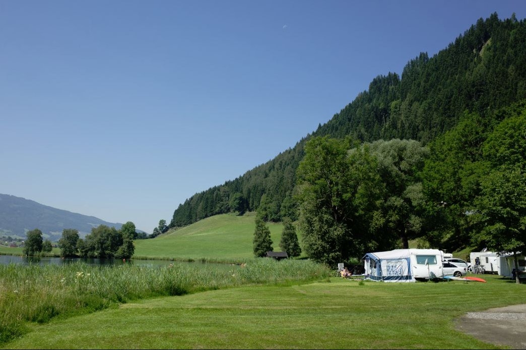 Camping Putterersee - Stellplätze am Ufer des Putterersees