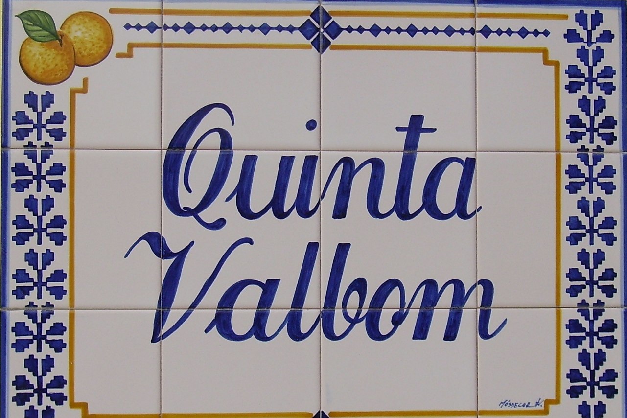 Camping Quinta Valbom - Eingangsschild am Tor des Campingplatzes
