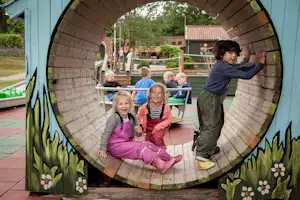 Camping Randbøldal - Kinder auf dem Spielplatz vom Campingplatz