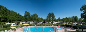 Camping & Recreatiepark de Weuste - Pool im Freien auf dem Campingplatz