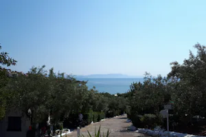 Camping Repodina - Fussgängerweg auf dem Strand am Campingplatz