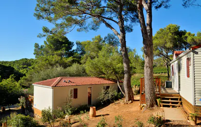 Camping Résidentiel la Pinède