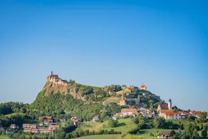 Camping Resort Riegersburg - Blick in die Umgebung des Campingplatzes